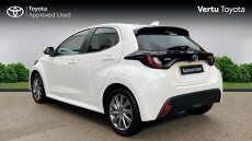 Toyota Yaris 1.5 Hybrid Icon 5dr CVT Hybrid Hatchback